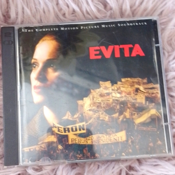 Warner Bros. Other - 💝💝 EVITA